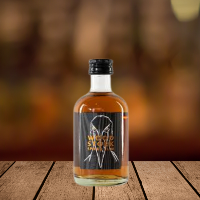 Hoverbild für Wood Stork Spiced Rum 